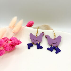 Wilde Hühner Ohrringe - Huhn: Blueberry / Stiefel: Pflaume
